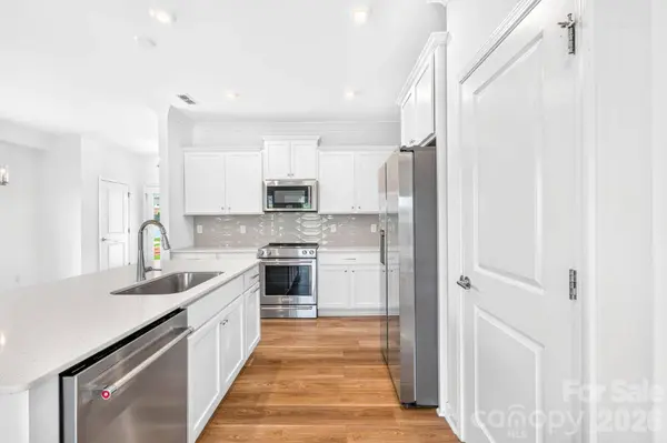 1814 Saint Louis ALY NW, Concord, NC 28027