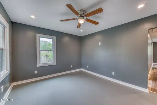 232 Emmett RD, Bristol, TN 37620