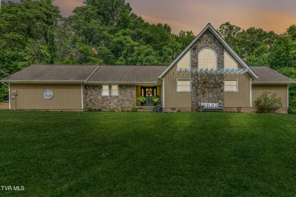 128 Tanner DR, Elizabethton, TN 37643