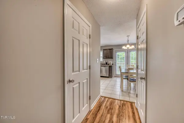 184 Amanda LN, Bristol, TN 37620