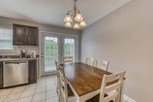 184 Amanda LN, Bristol, TN 37620