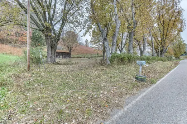 732 Shadowtown RD, Blountville, TN 37617