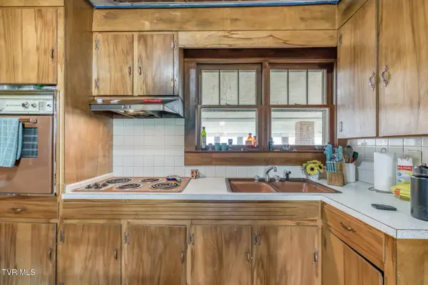 880 Highway 44, Bristol, TN 37620