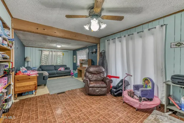 880 Highway 44, Bristol, TN 37620
