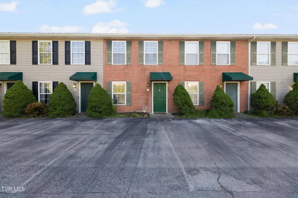 568 Gray Station RD #Apt 3, Johnson City, TN 37615