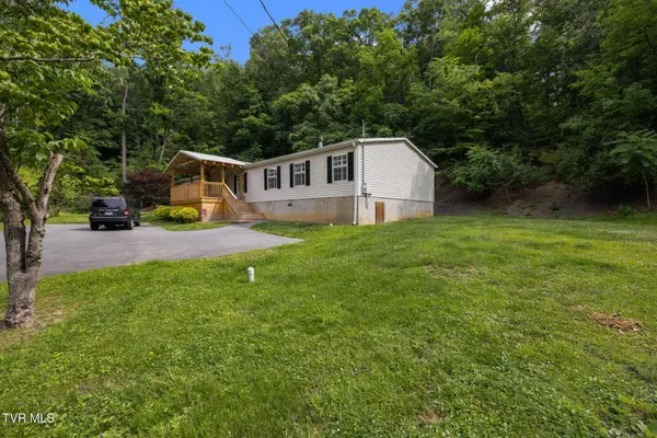 1207 Cedar ST, Bristol, TN 37620