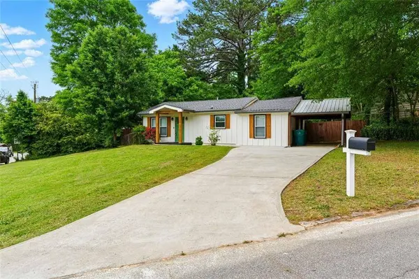 2804 HALL DR SE, Smyrna, GA 30082