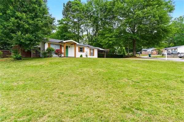 2804 HALL DR SE, Smyrna, GA 30082