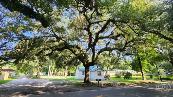 8621 Ferguson AVE, Savannah, GA 31406