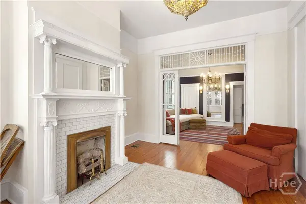 545 E Park AVE, Savannah, GA 31401