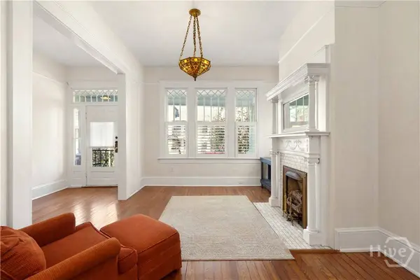 545 E Park AVE, Savannah, GA 31401