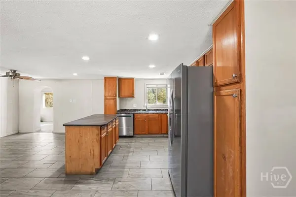 505 Bush RD, Savannah, GA 31419