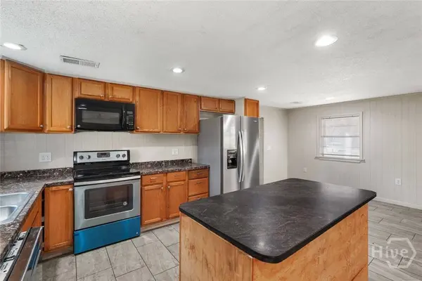 505 Bush RD, Savannah, GA 31419