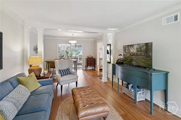 32 Romney PL, Savannah, GA 31406