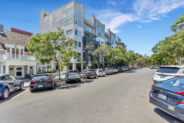 1643 6th Ave #415, San Diego, CA 92101-2706