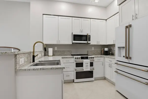 801 S Olive AVE #206, West Palm Beach, FL 33401