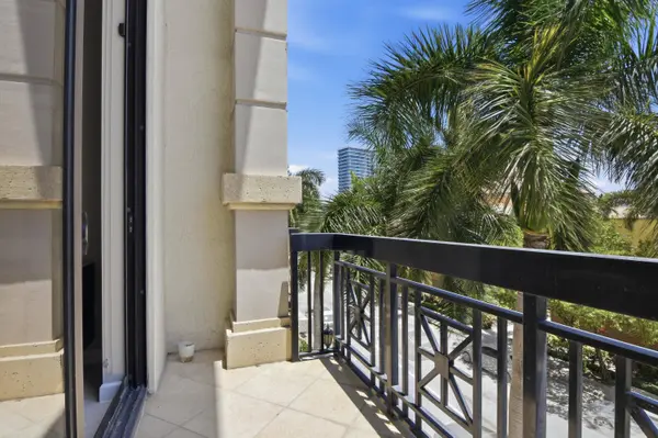 801 S Olive AVE #206, West Palm Beach, FL 33401