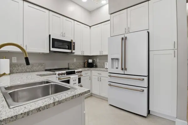 801 S Olive AVE #206, West Palm Beach, FL 33401