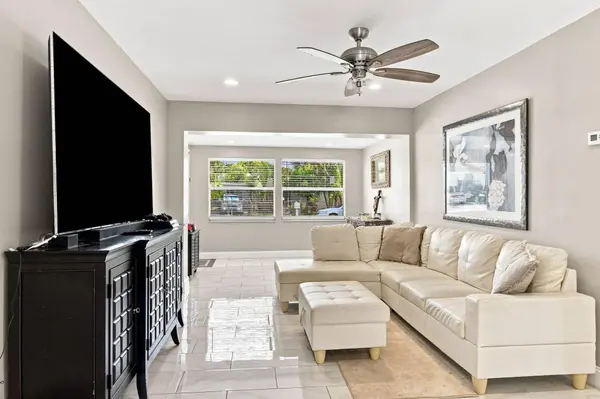 1217 W 32nd ST, Riviera Beach, FL 33404