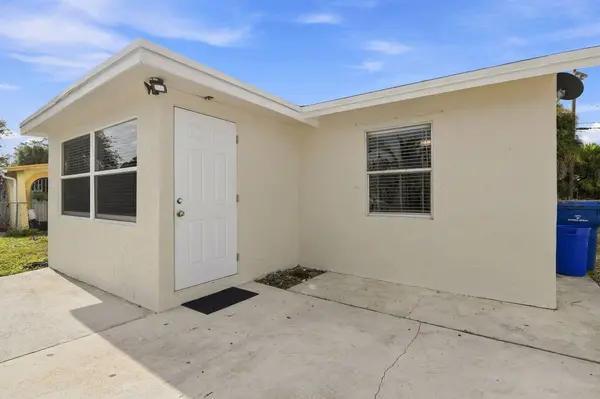 1217 W 32nd ST, Riviera Beach, FL 33404