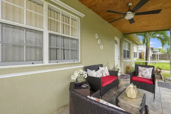 560 Seagrape RD, Lantana, FL 33462