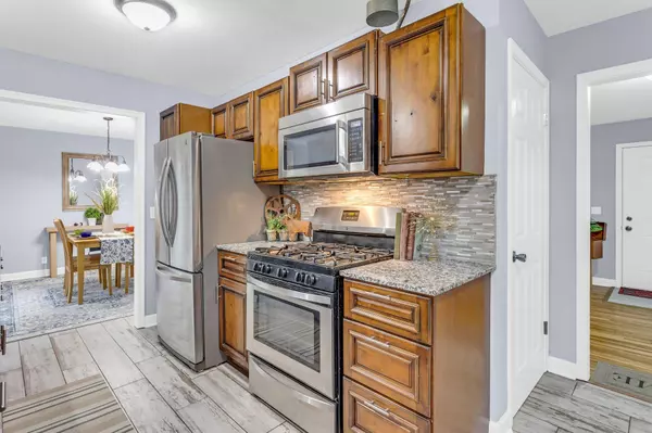 8790 Hamlet AVE S, Cottage Grove, MN 55016