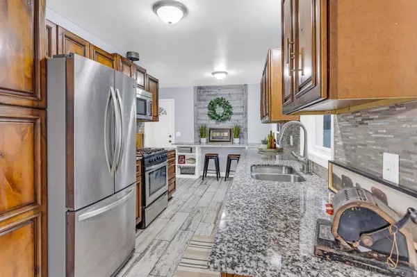 8790 Hamlet AVE S, Cottage Grove, MN 55016