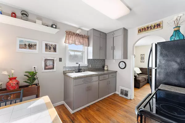 925 S Prairie ST, Lake City, MN 55041