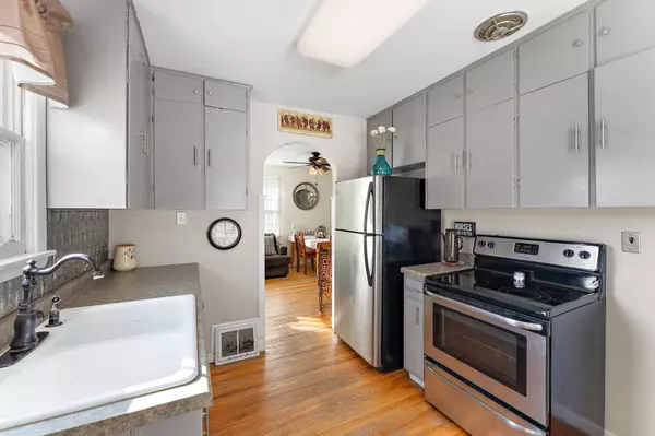 925 S Prairie ST, Lake City, MN 55041