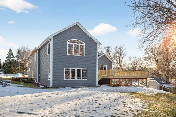2539 Highwood AVE E, Saint Paul, MN 55119