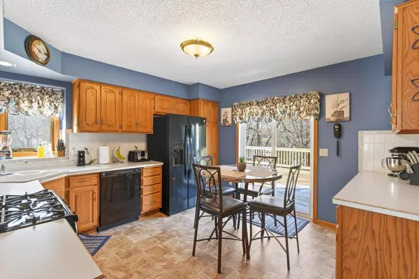 2539 Highwood AVE E, Saint Paul, MN 55119
