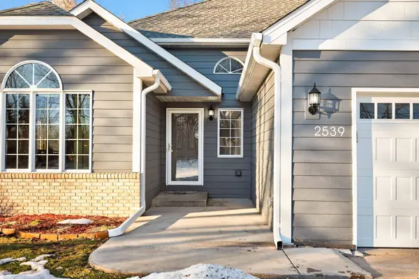 2539 Highwood AVE E, Saint Paul, MN 55119
