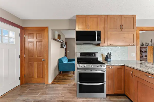 7077 Delaney AVE, Inver Grove Heights, MN 55076