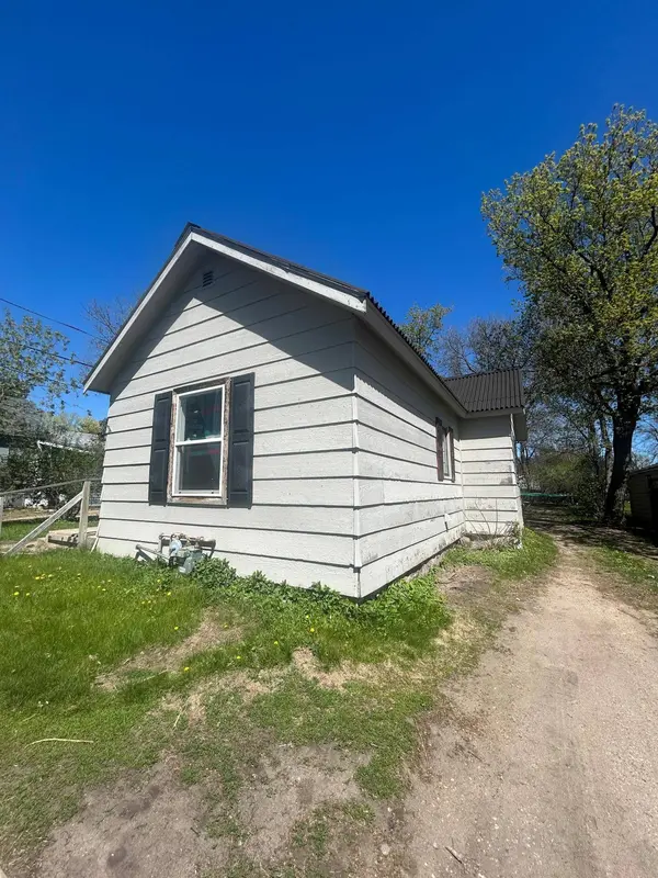 408 State ST E, Detroit Lakes, MN 56501
