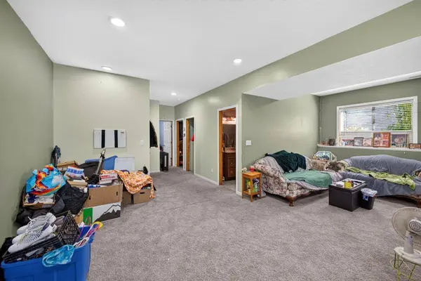 5240 Lexington PL NW, Rochester, MN 55901