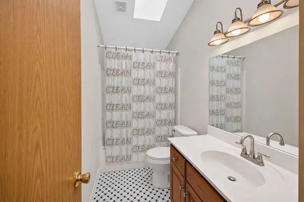5240 Lexington PL NW, Rochester, MN 55901