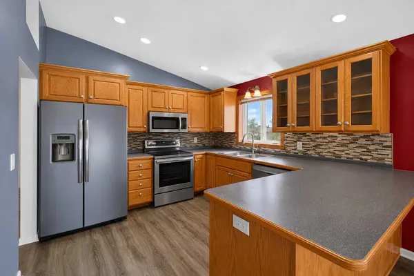 5240 Lexington PL NW, Rochester, MN 55901