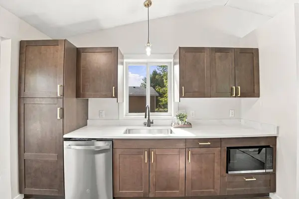 18214 Ironton ST NW, Elk River, MN 55330