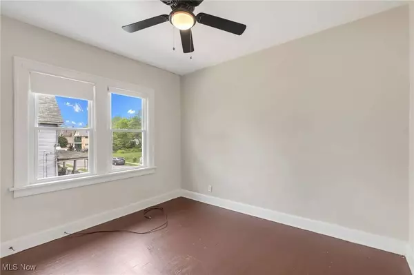 7818 Myron AVE, Cleveland, OH 44103