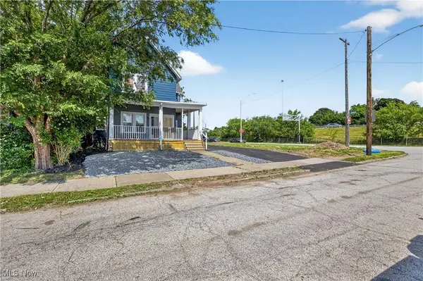 3112 W 97th ST, Cleveland, OH 44102