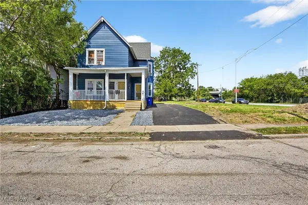 3112 W 97th ST, Cleveland, OH 44102