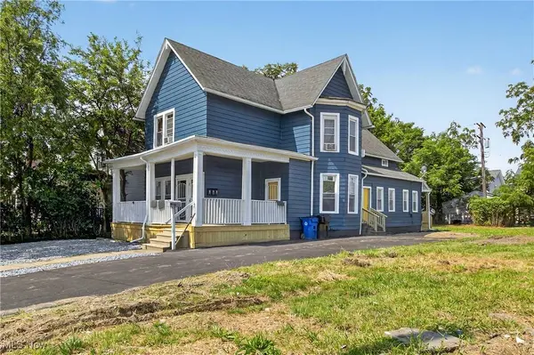 3112 W 97th ST, Cleveland, OH 44102