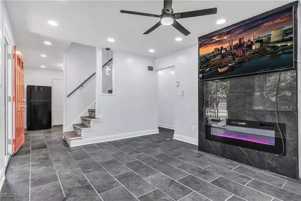 10012 Elizabeth AVE, Cleveland, OH 44105