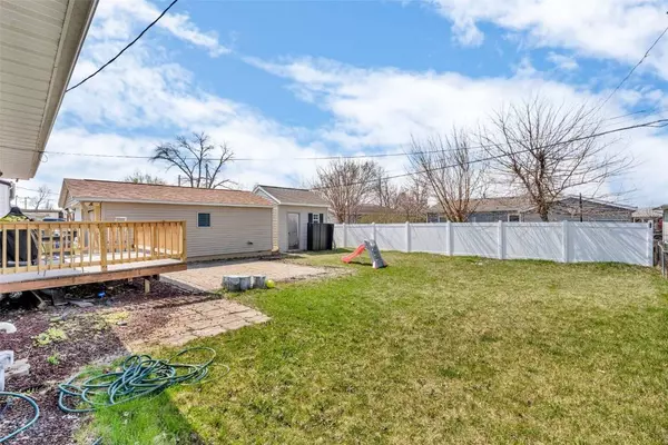 416 Cherry Hill RD NW, Cedar Rapids, IA 52405