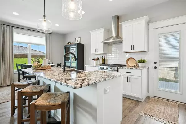 1866 Cottage Ridge DR, Marion, IA 52302