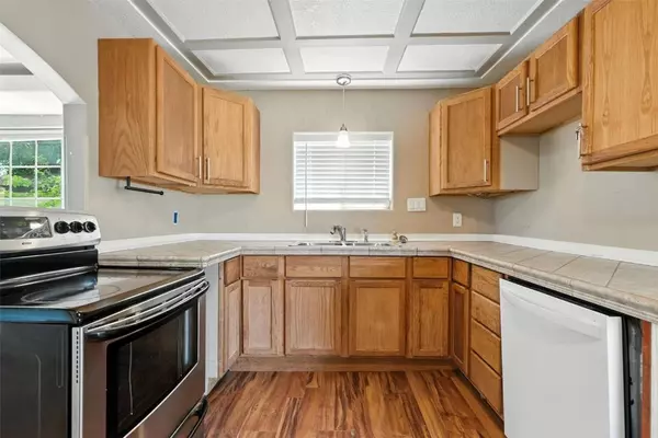 2827 Wilson AVE SW, Cedar Rapids, IA 52404