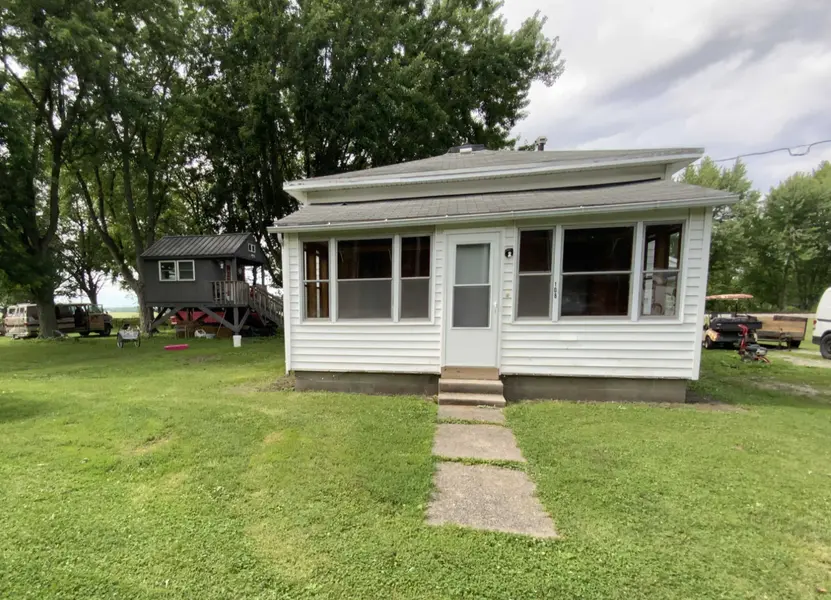 108 W Taylor St, Swayzee, IN 46986-9650