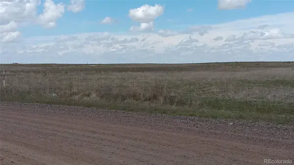 8 Timberlake CT, Byers, CO 80103