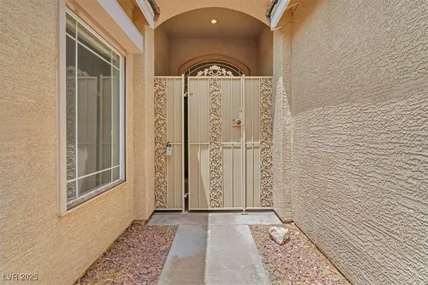 768 Viento Del Montagna AVE, Henderson, NV 89012