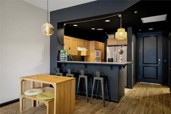 15 E Agate AVE #301, Las Vegas, NV 89123